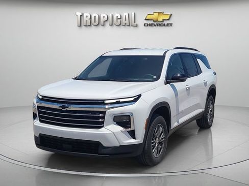 New 2026 Chevrolet Traverse LT FWD image 1