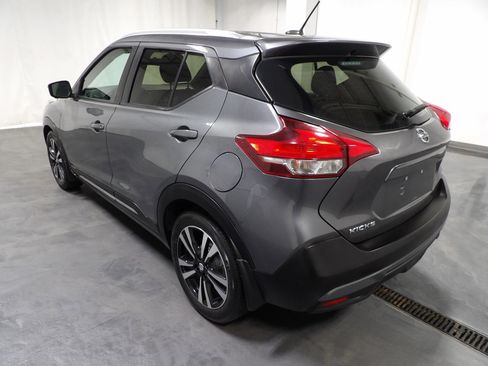 Used 2019 Nissan Kicks SR FWD image 6