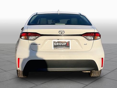 Used 2023 Toyota Corolla LE FWD image 5