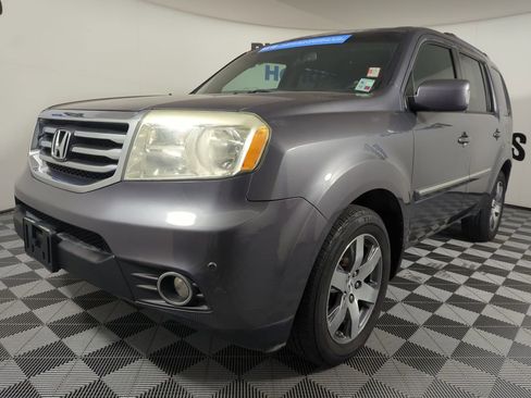 Used 2015 Honda Pilot Touring image 1