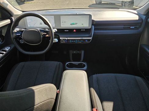 Used 2024 Hyundai Ioniq 5 SEL image 15