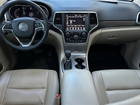 Used 2018 Jeep Grand Cherokee Limited w/ Trailer Tow Group IV image 14