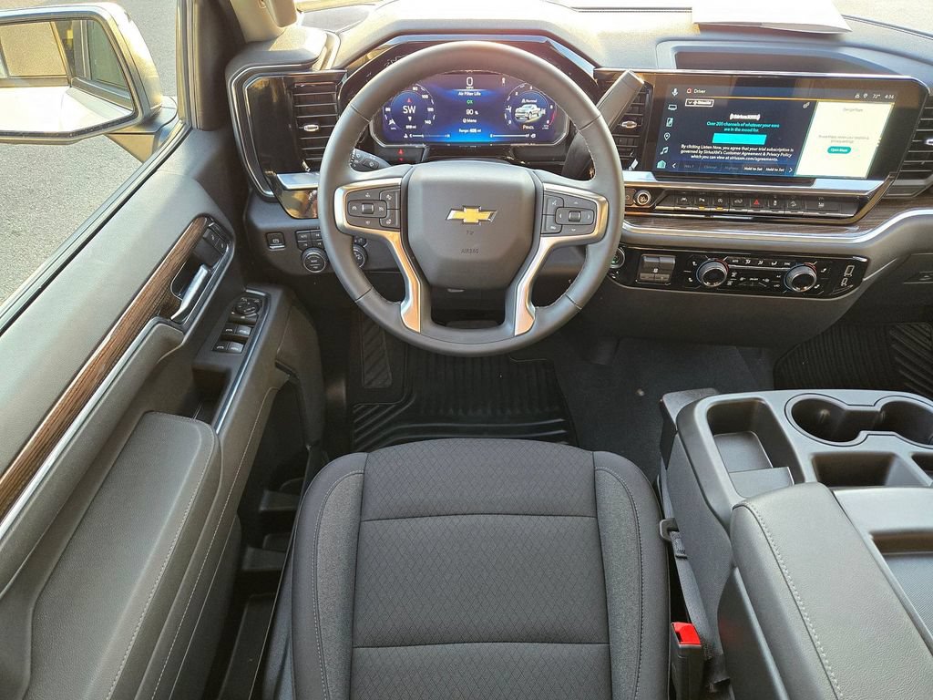 Certified 2026 Chevrolet Silverado 1500 LT w/ Z71 Off-Road Package AWD/4WD image 8