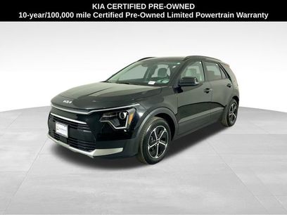 Certified 2025 Kia Niro EX