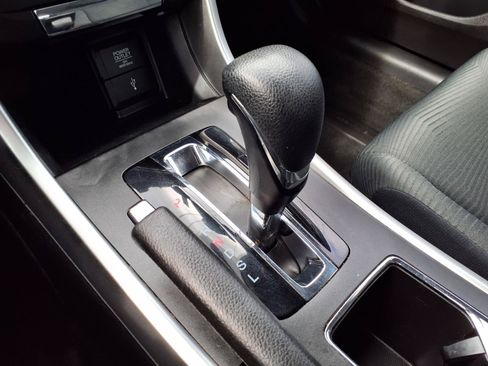 Used 2015 Honda Accord LX image 13