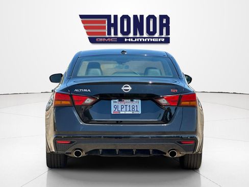 Used 2024 Nissan Altima 2.5 SR FWD image 5