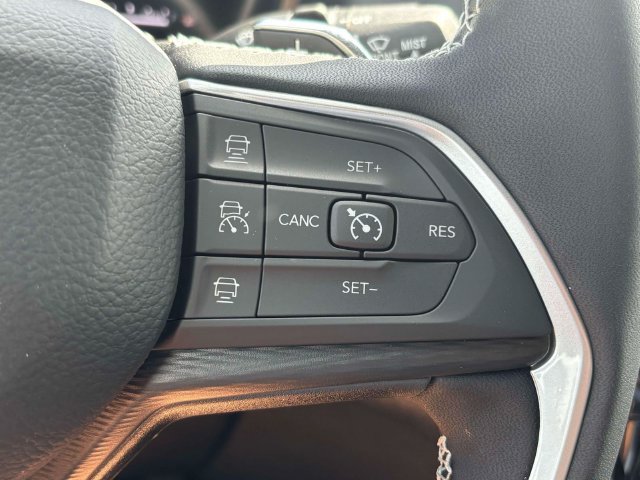 New 2026 Jeep Grand Cherokee Laredo X AWD/4WD image 25
