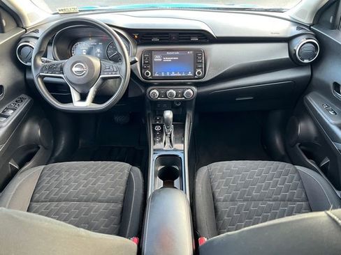Used 2023 Nissan Kicks SV image 10