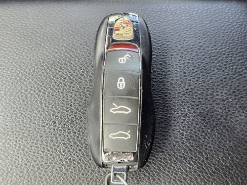 Used 2017 Porsche 718 Cayman Base image 36