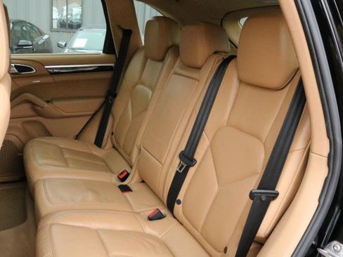 Used 2012 Porsche Cayenne image 20