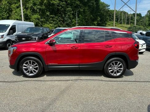 Used 2023 GMC Terrain SLT AWD/4WD image 8