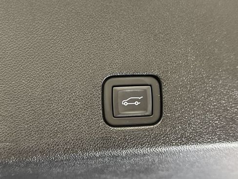 Certified 2024 Cadillac XT6 Premium Luxury w/ Technology Package AWD/4WD image 31