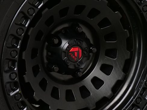 Used 2021 Jeep Gladiator Rubicon AWD/4WD image 9