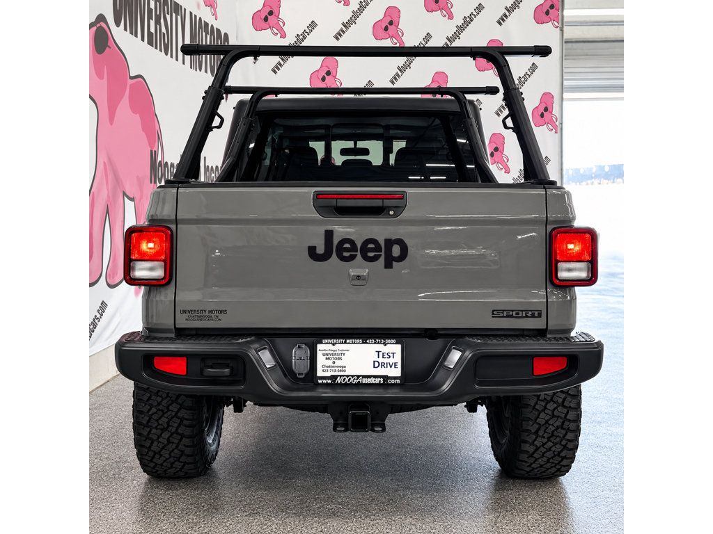 Used 2021 Jeep Gladiator Sport AWD/4WD image 10