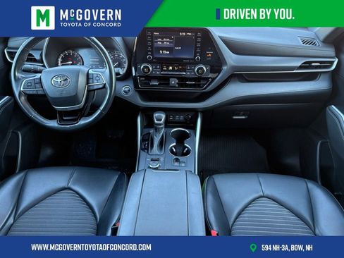 Used 2022 Toyota Highlander XSE image 26