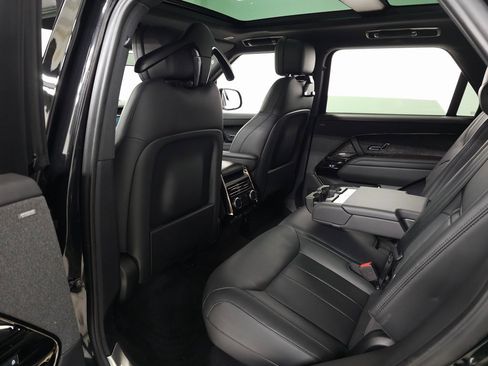 Used 2025 Land Rover Range Rover Sport Dynamic SE image 37