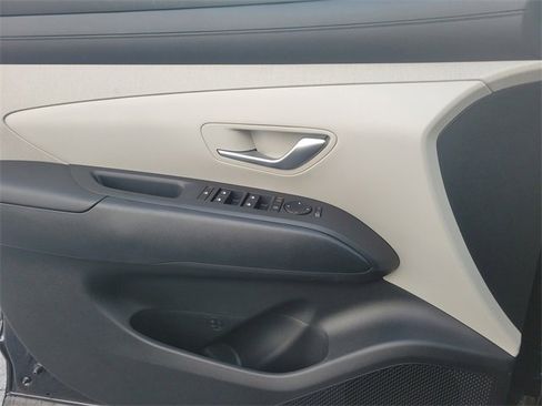 Used 2025 Hyundai Tucson SEL image 21