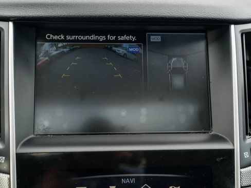 Used 2017 INFINITI Q50 3.0t Premium w/ Driver Assistance Package image 24