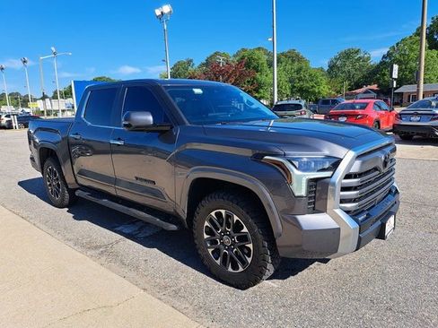Used 2024 Toyota Tundra Limited AWD/4WD image 8