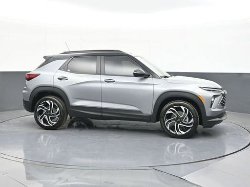 New 2026 Chevrolet TrailBlazer RS w/ Convenience Package FWD image 17