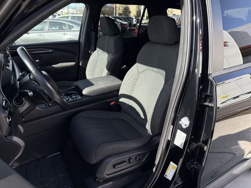 Used 2023 Honda Pilot Sport image 11