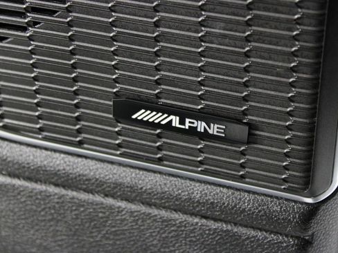 Used 2025 Jeep Grand Cherokee Overland w/ Adv Protech Group III image 24