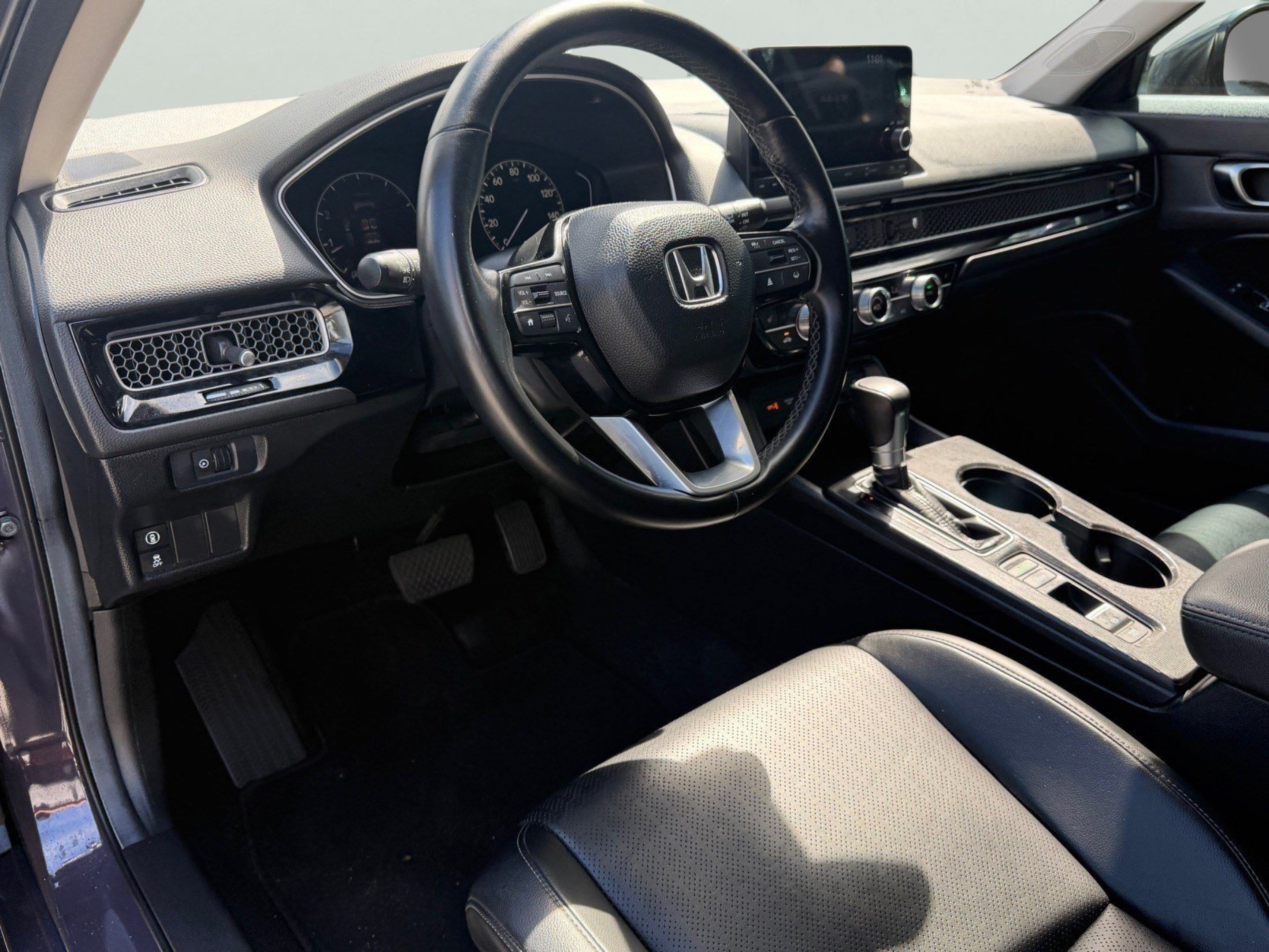 Used 2024 Honda Civic EX-L image 12