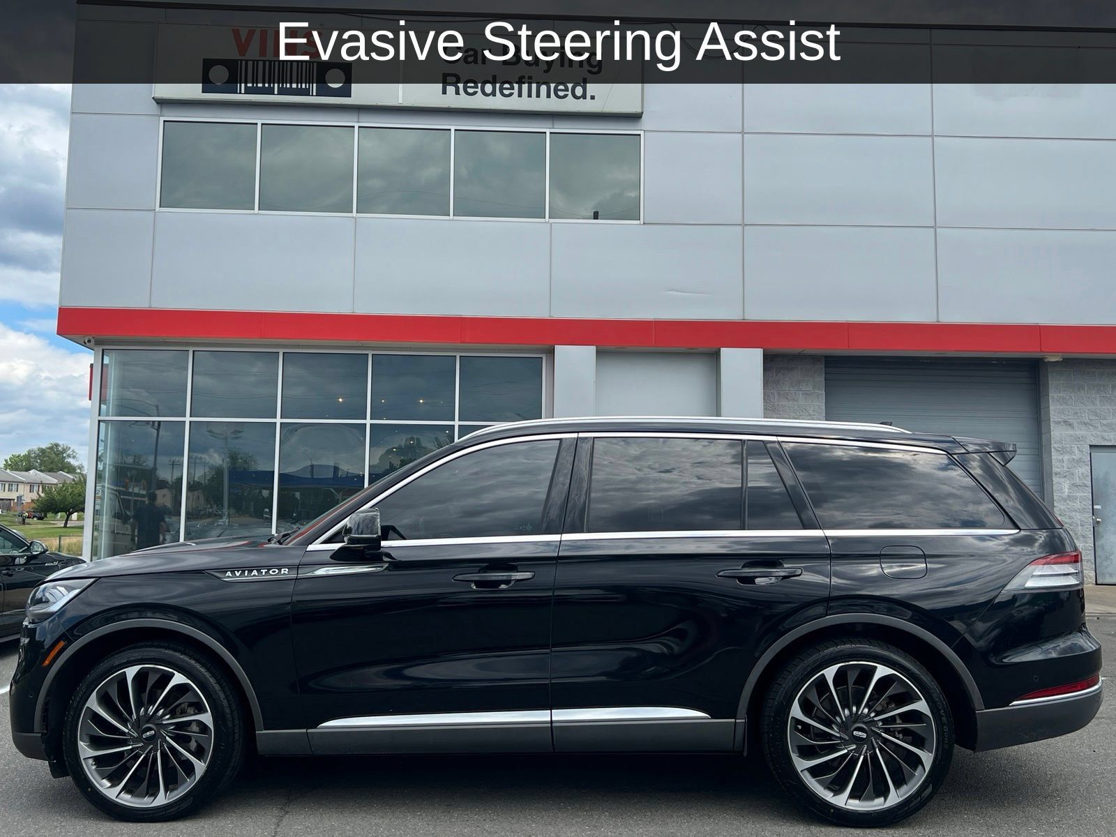Used 2022 Lincoln Aviator Reserve w/ Equipment Group 201A RWD image 14