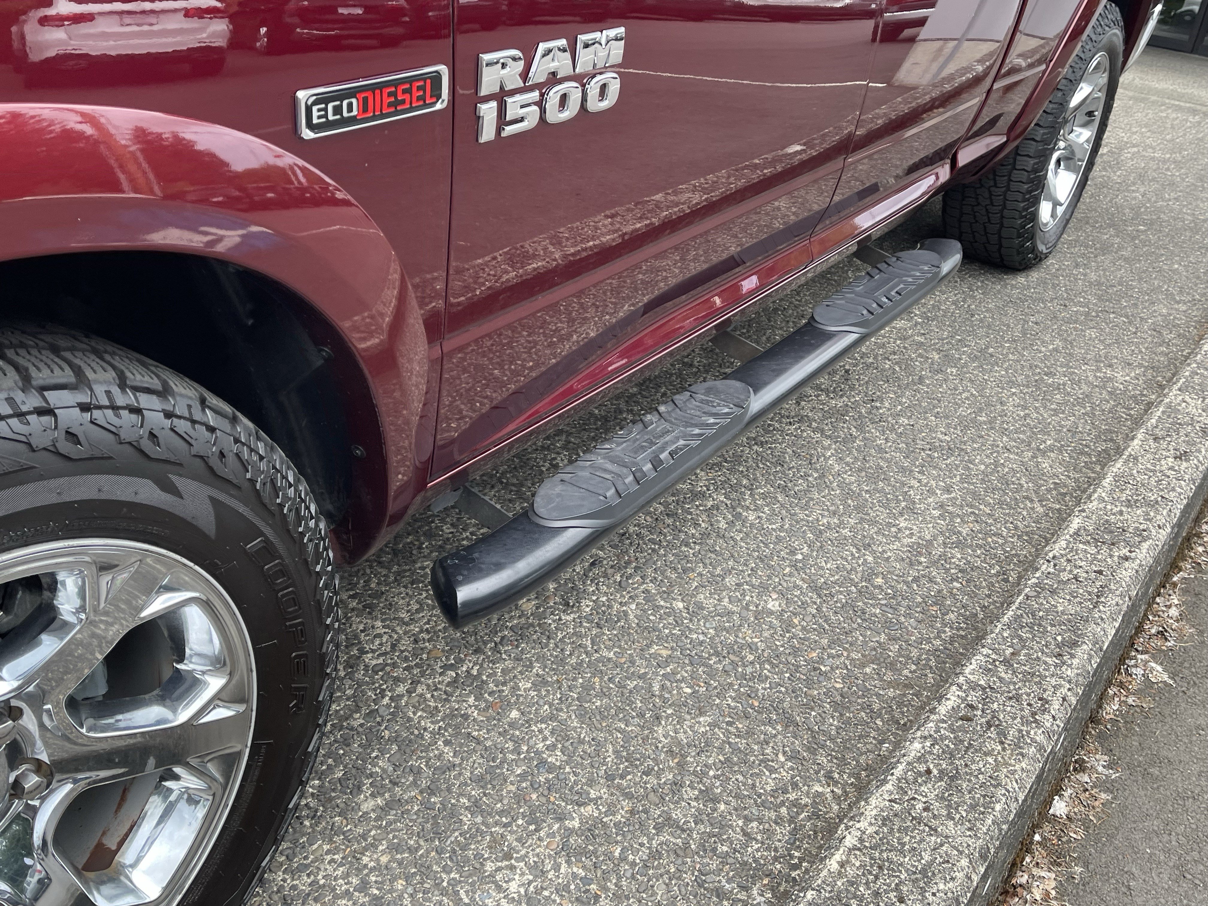 Used 2017 RAM 1500 Laramie w/ Convenience Group AWD/4WD image 10