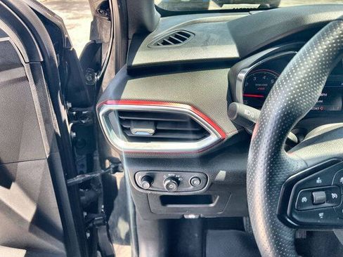 Used 2023 Chevrolet TrailBlazer RS w/ Sun and Liftgate Package FWD image 17