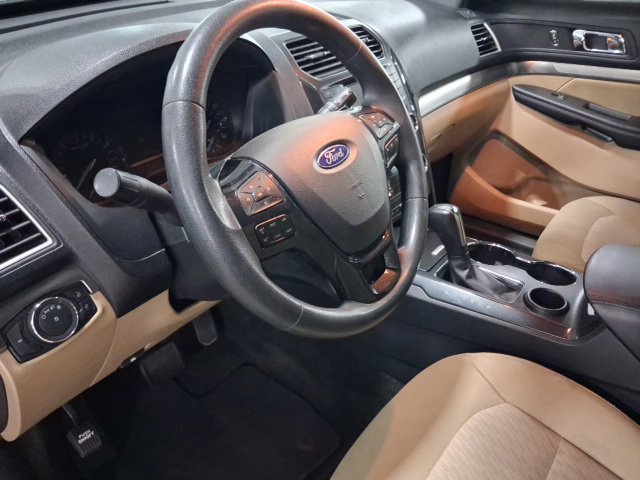 Used 2017 Ford Explorer FWD image 26