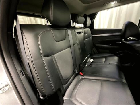 Used 2024 Hyundai Tucson Limited image 16