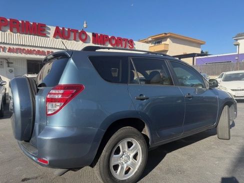Used 2012 Toyota RAV4 FWD w/ Value Pkg image 2