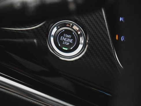 Used 2024 Cadillac XT6 Sport image 24