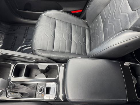 Certified 2021 Kia Telluride SX w/ SX Prestige Package image 14