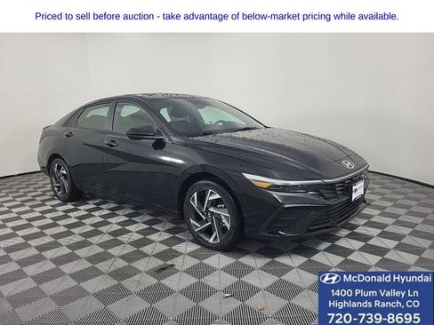 Certified 2025 Hyundai Elantra SEL FWD image 2