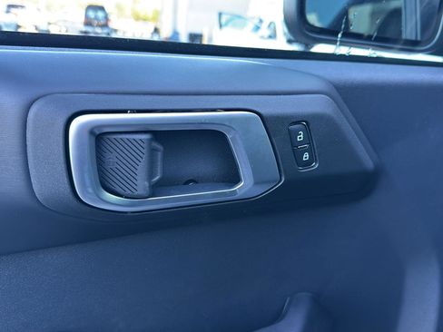 New 2025 Ford Bronco Badlands image 43