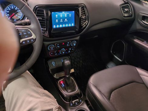 Used 2021 Jeep Compass Latitude w/ Sun and Sound Group image 21