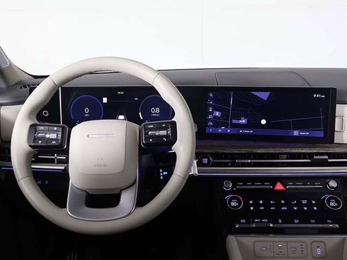 Certified 2024 Hyundai Santa Fe Limited image 40