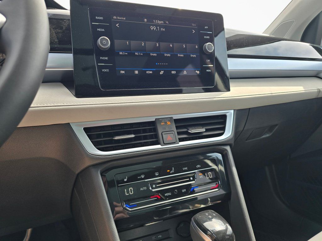 New 2026 Volkswagen Taos SE AWD/4WD image 26
