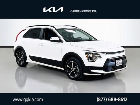 Certified 2023 Kia Niro EX FWD image 1