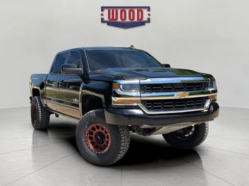 Used 2017 Chevrolet Silverado 1500 LT w/ Texas Edition RWD image 1