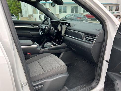Used 2026 GMC Terrain Elevation AWD/4WD image 12