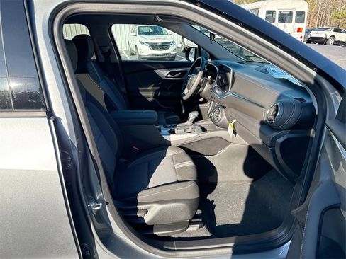 New 2026 Chevrolet Blazer LT image 30