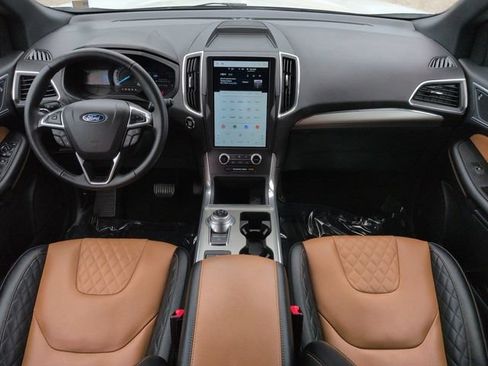 Certified 2024 Ford Edge Titanium w/ Titanium Elite Package AWD/4WD image 15