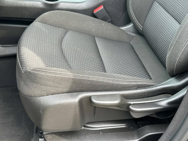 Used 2024 GMC Terrain SLE AWD/4WD image 19
