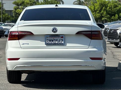 Used 2019 Volkswagen Jetta SE FWD image 9
