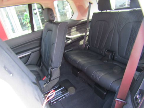 Used 2026 BMW X7 xDrive40i AWD/4WD image 24