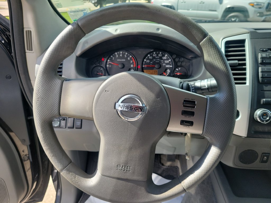 Used 2012 Nissan Frontier SV RWD image 18
