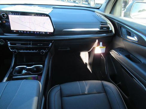 New 2026 Chevrolet Traverse High Country image 14